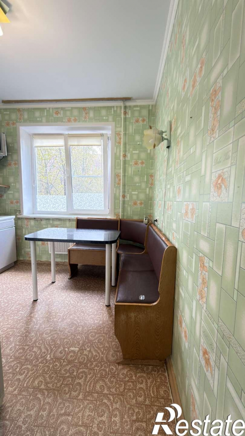 Продажа 2-комн квартиры Тополиная улица, 43