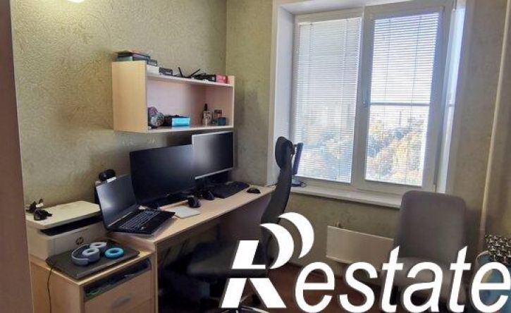 3-комн квартира улица Свердлова, 7Д,  д. 7Д