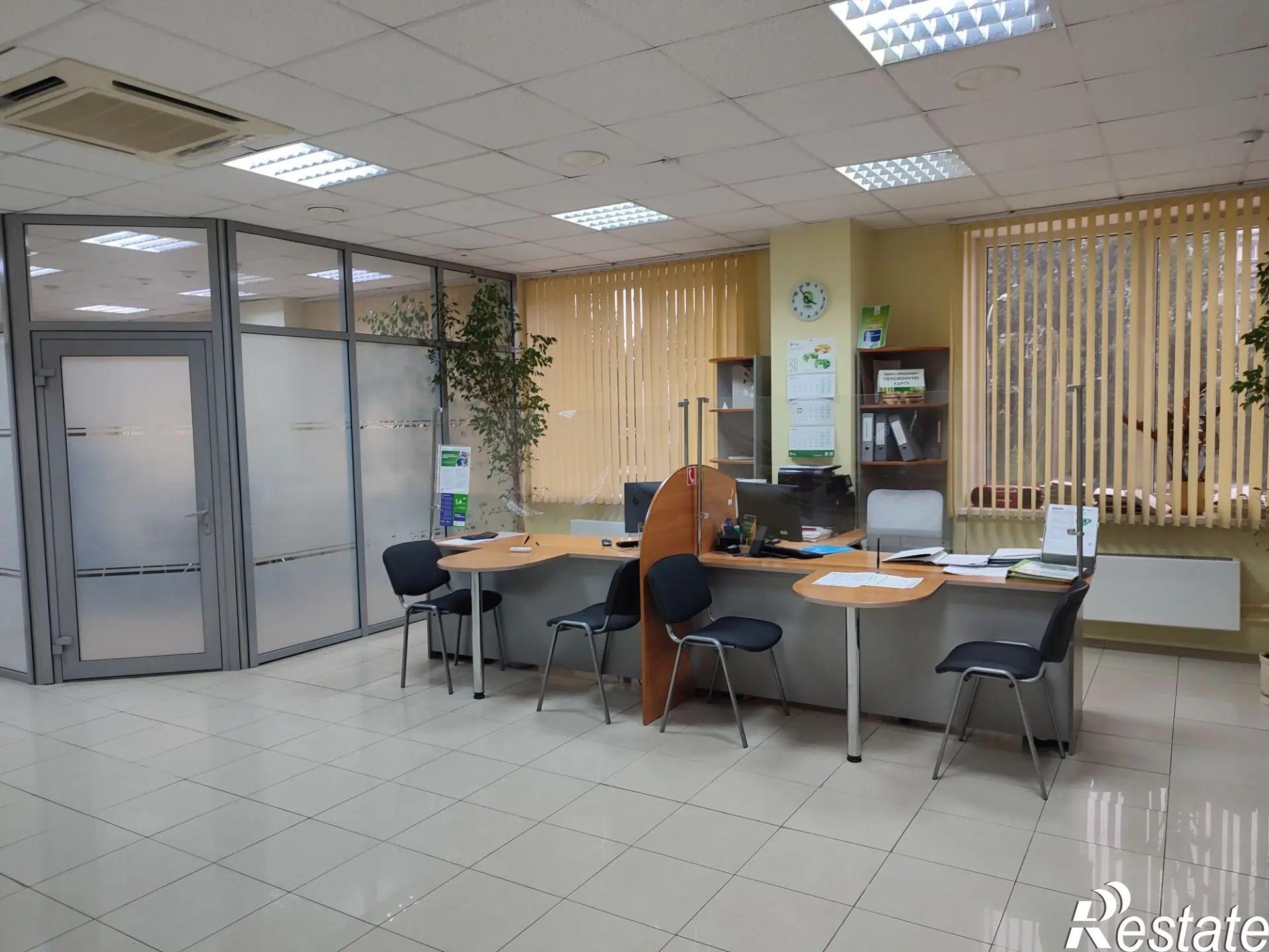 Купить офис, помещение под офис за 14 350 000 рублей на улица 40 лет Победы, 26