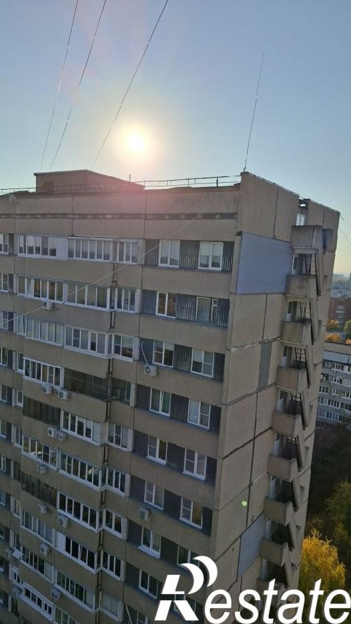3-комн квартира 40 лет Победы, 114