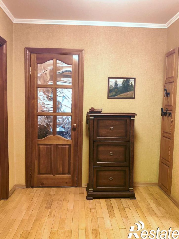 4-комн квартира Баныкина улица, 14