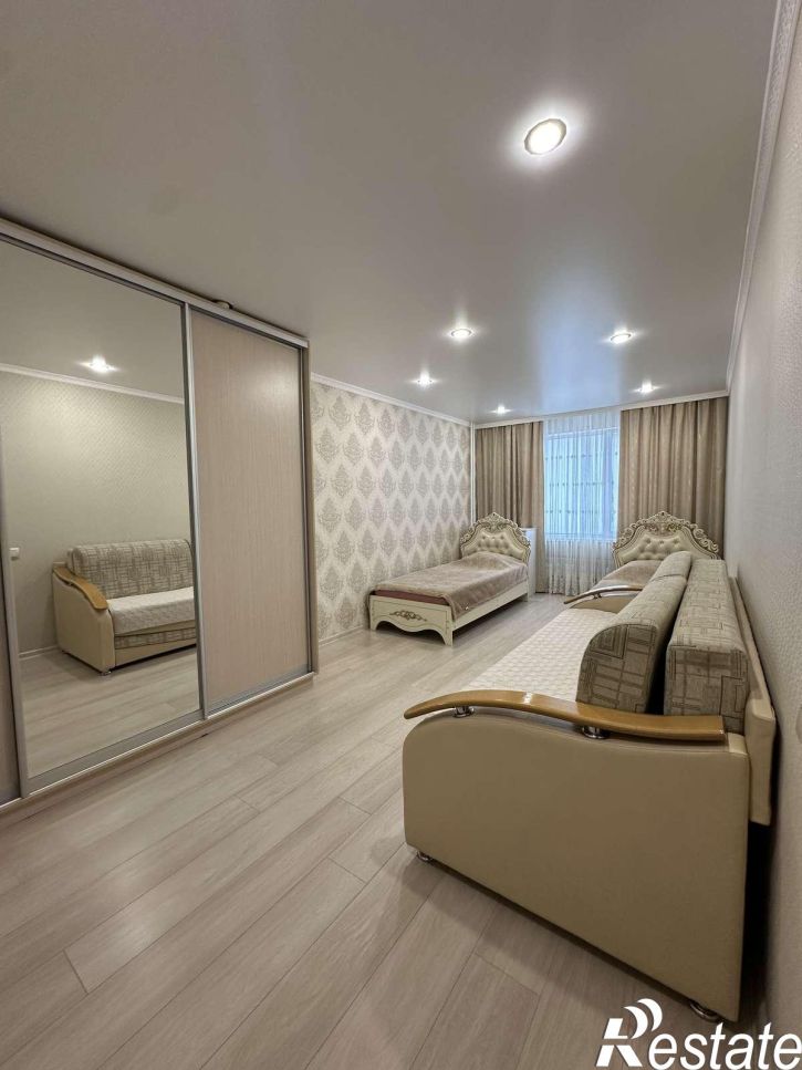 2-комн квартира Московский проспект, 44