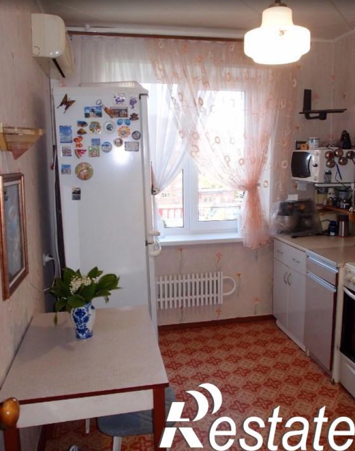 3-комн квартира 70 лет Октября, 33